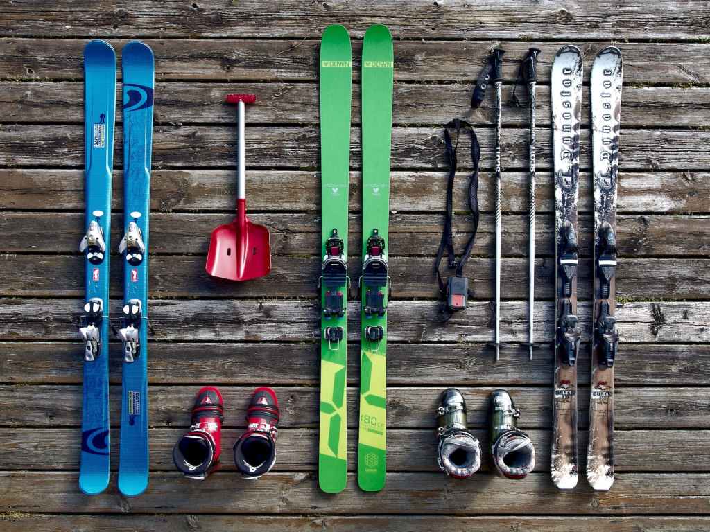 Choosing the Right Skis: A Comprehensive Guide to Types and Uses for Every&nbsp;Adventure